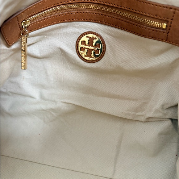🥳 HOST PICK!!🥳  Tory Burch Diamond Pattern Tote - Brown and Blue - Picture 9 of 9